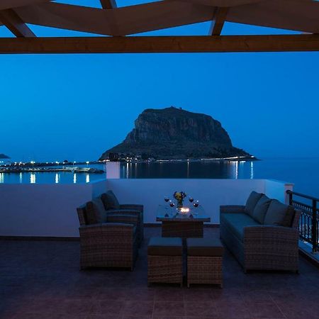 Cyrenia Guesthouse モネンバシア エクステリア 写真